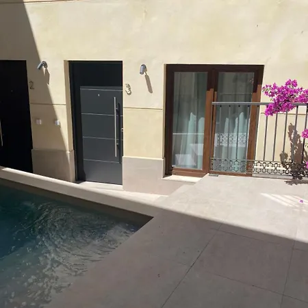 En Bagu アパート *